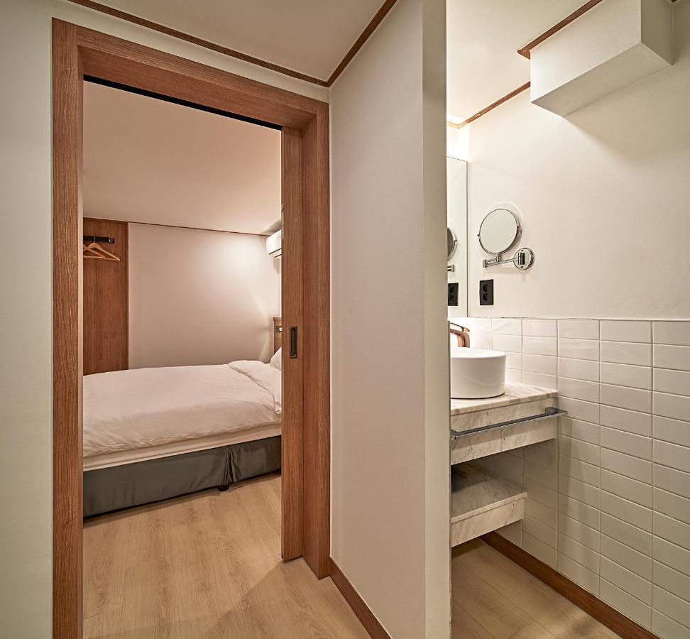 Hotel Monday Cracker Hongdae à Séoul Extérieur photo